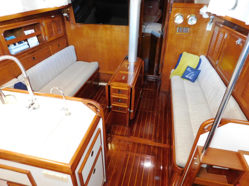1989 Brewer 44