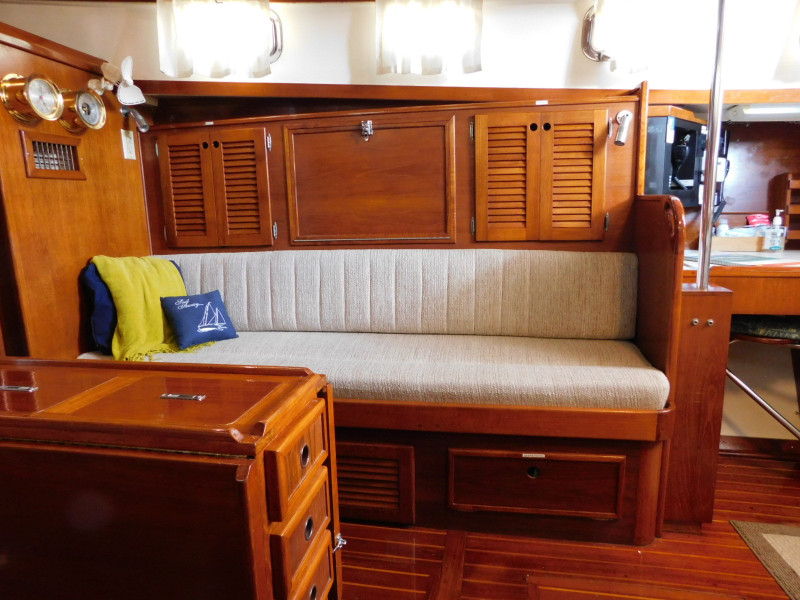 1989 Brewer 44