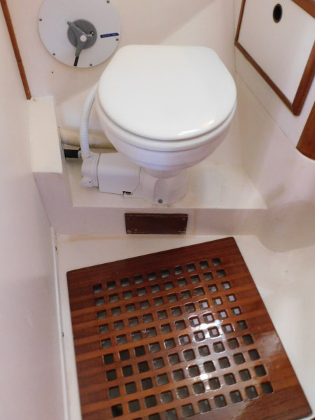 1989 Brewer 44