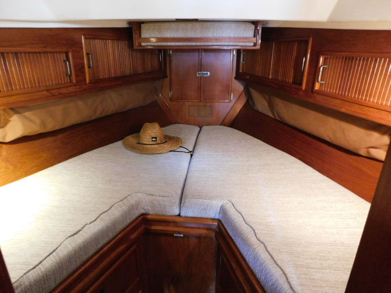 1989 Brewer 44
