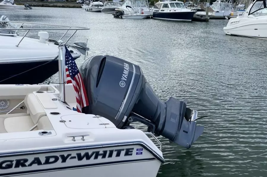 2012 Grady-White Freedom 255