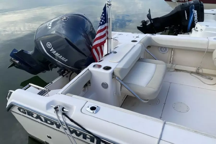 2012 Grady-White Freedom 255