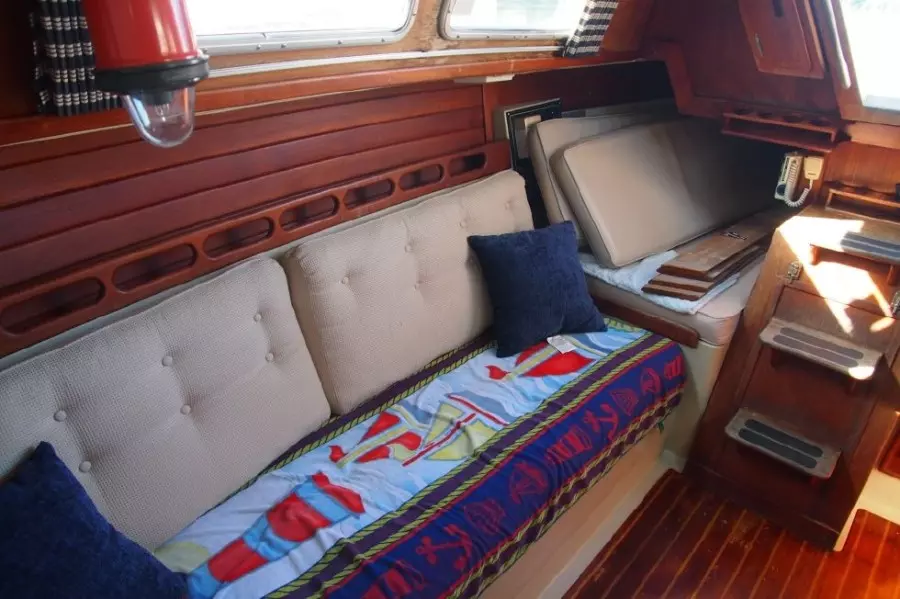 Day Game 25ft Ericson Yacht For Sale