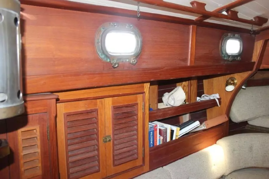 1984 Shannon 28