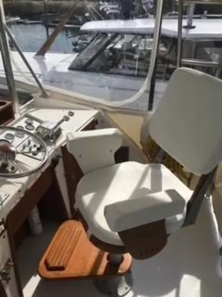 1975 Pacemaker Flybridge Convertible