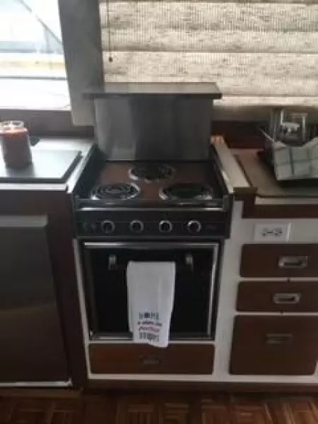 1975 Pacemaker Flybridge Convertible