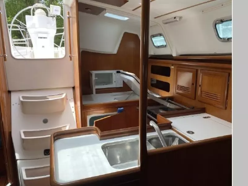 2000 Beneteau Oceanis 361
