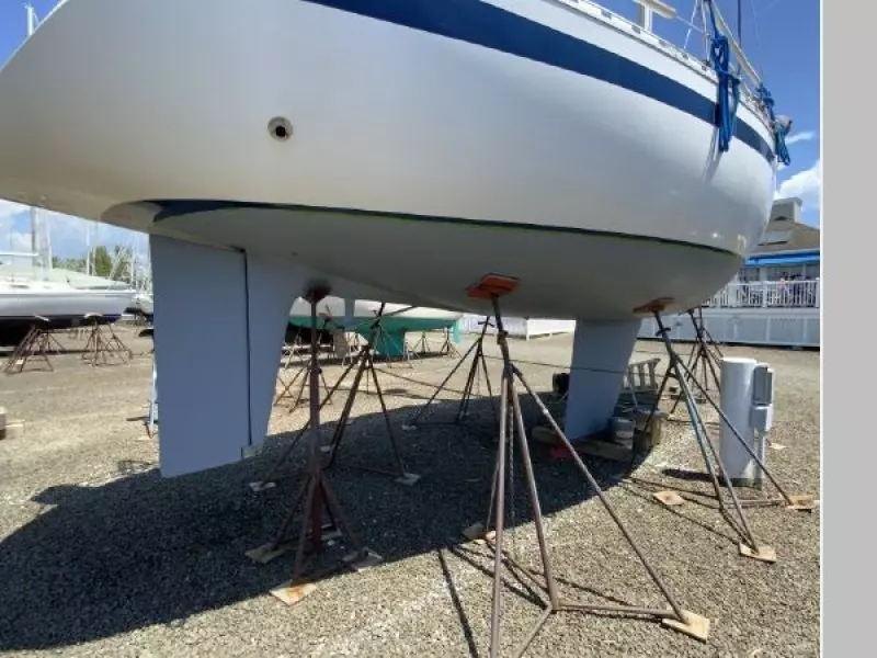 1984 Beneteau First 35