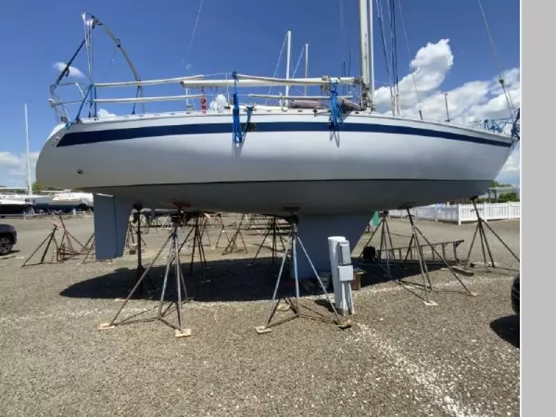 1984 Beneteau First 35