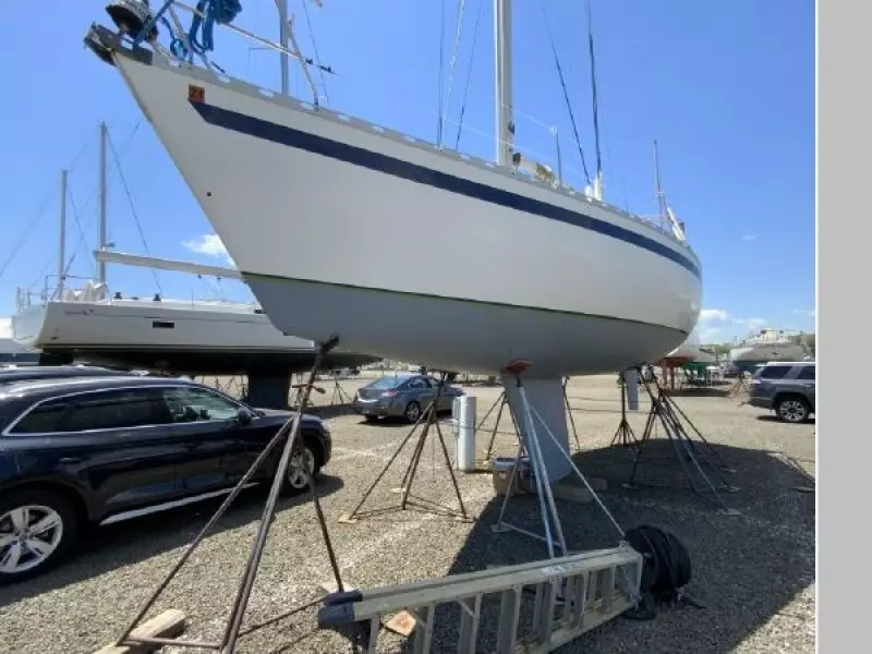 1984 Beneteau First 35