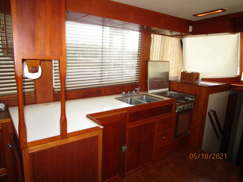 49' Grand Banks galley1