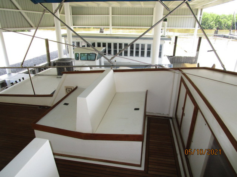 49' Grand Banks flybridge port