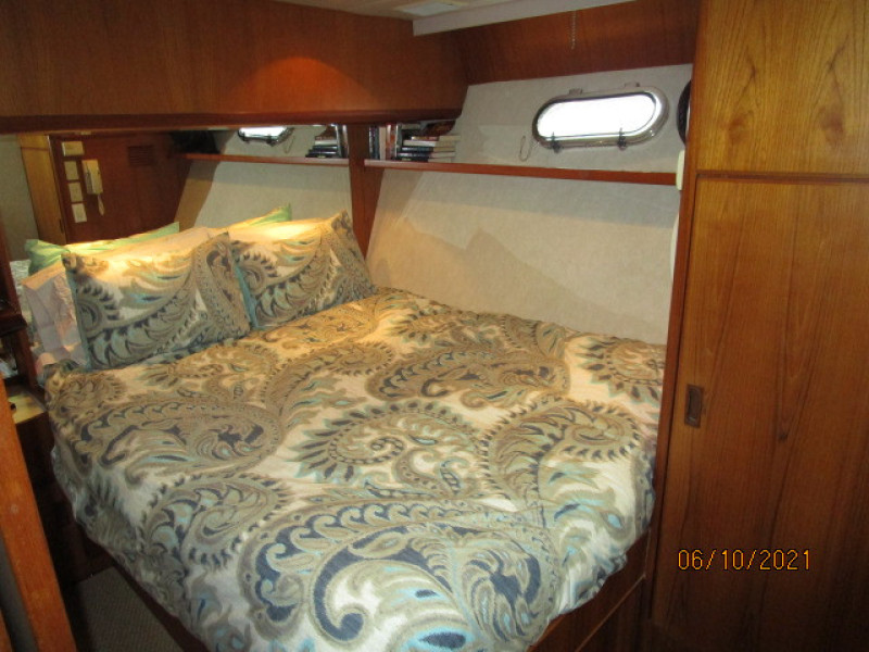 55' Symbol port guest stateroom