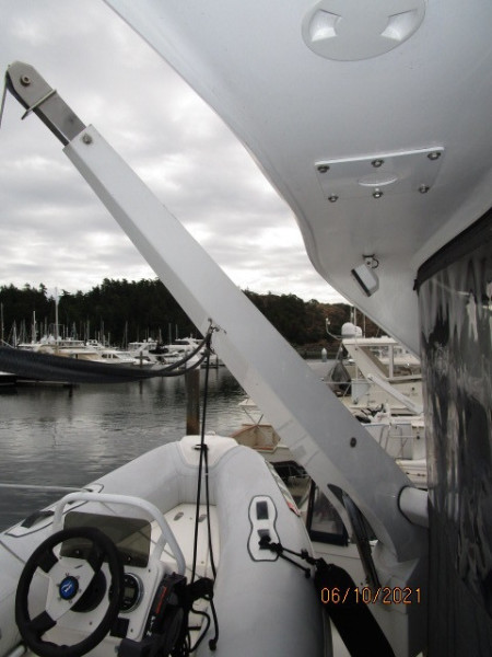 55' Symbol tender davit