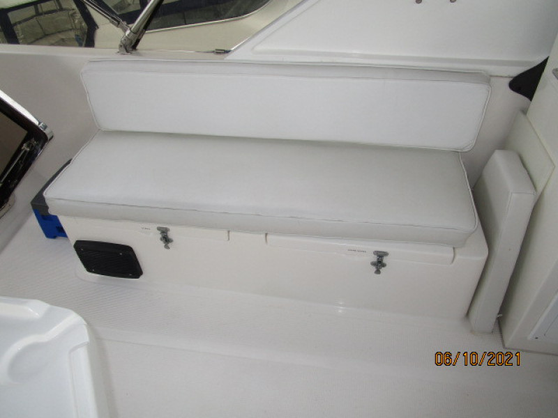 55' Symbol flybridge starboard seating