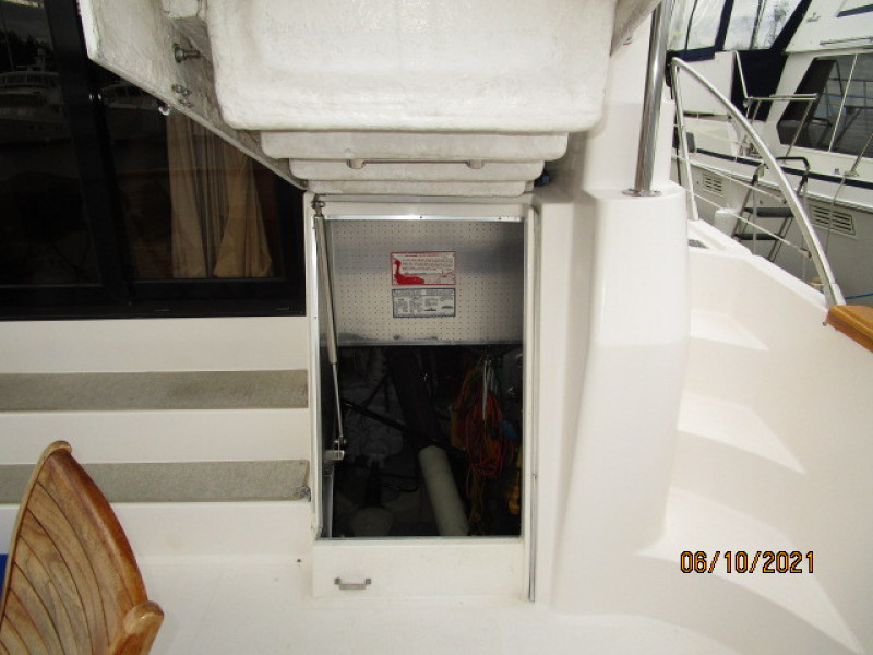 55' Symbol engine room access