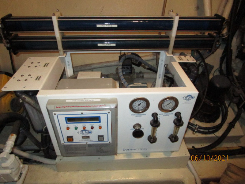55' Symbol watermaker