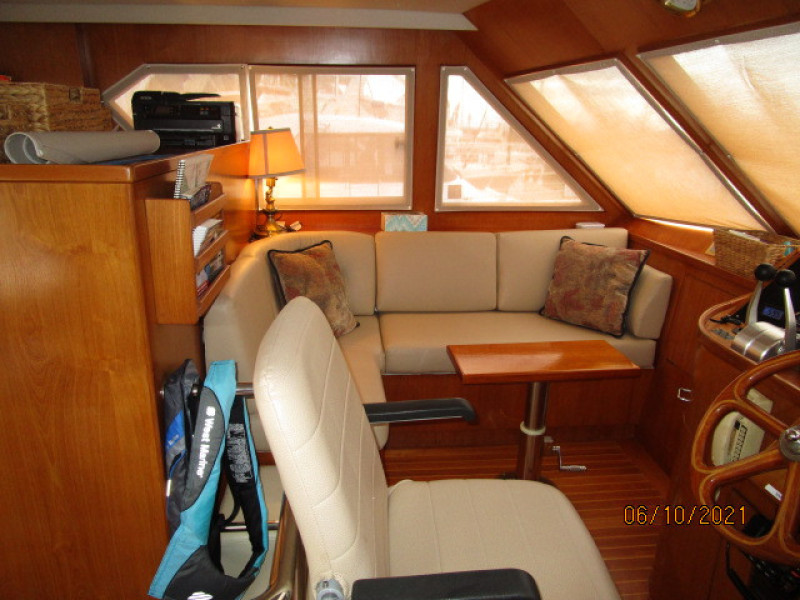 55' Symbol pilothouse port