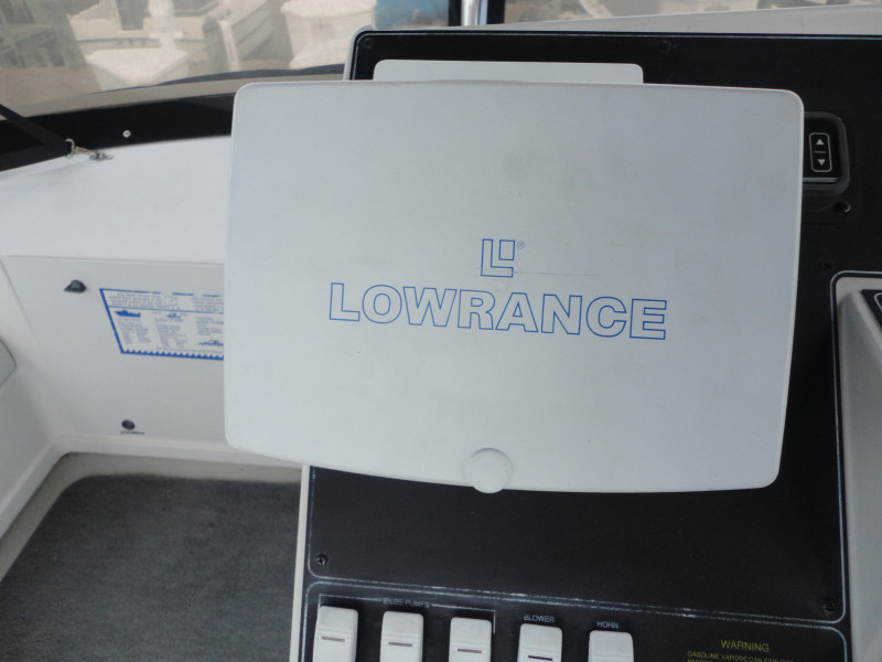1994 Carver 300 Aft Cabin