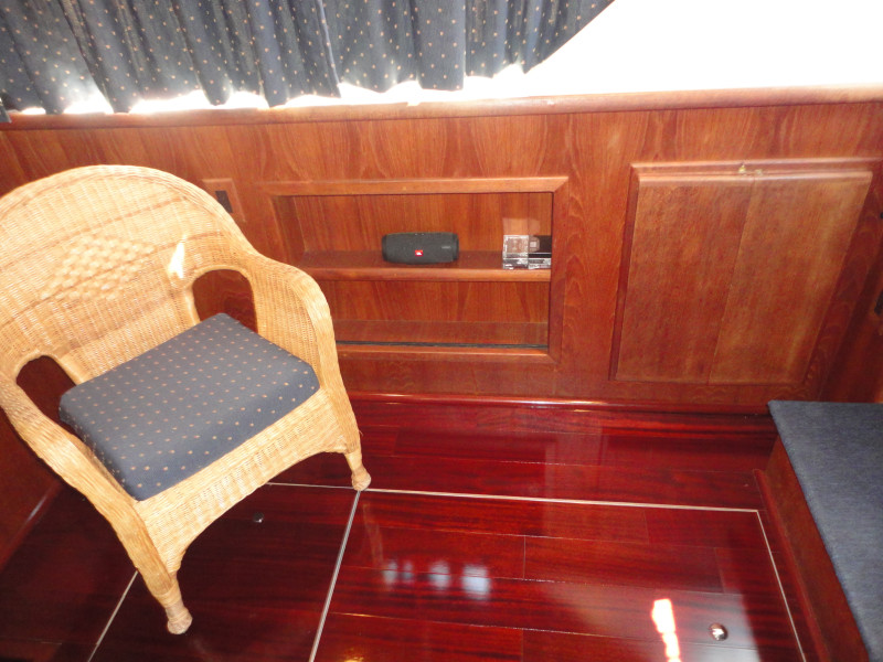 1994 Carver 300 Aft Cabin