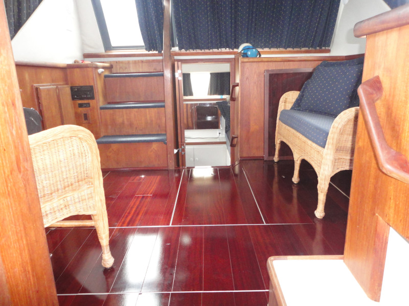 1994 Carver 300 Aft Cabin
