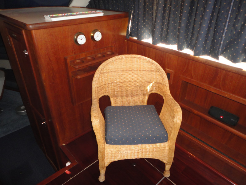 1994 Carver 300 Aft Cabin