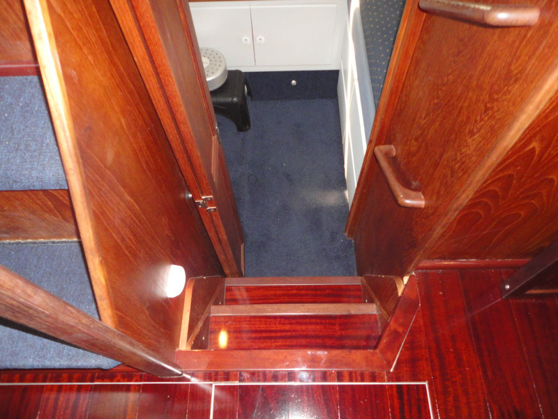 1994 Carver 300 Aft Cabin