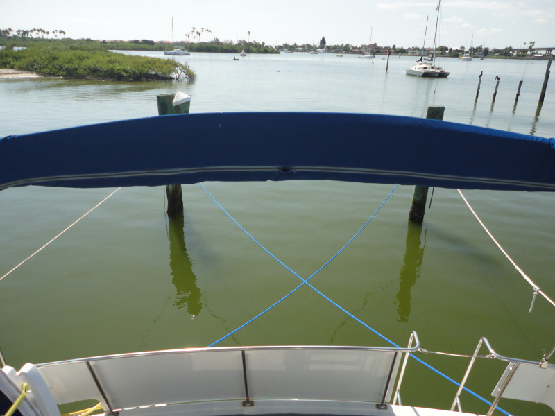 1994 Carver 300 Aft Cabin