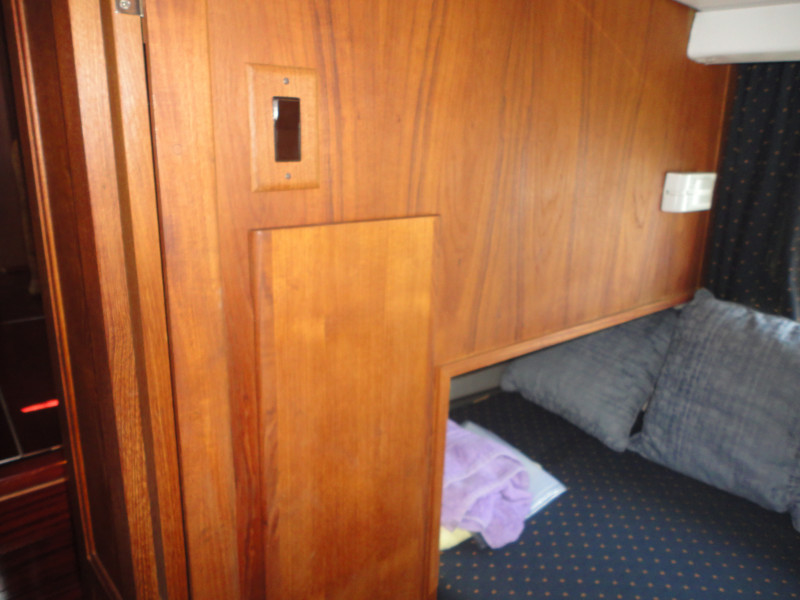 1994 Carver 300 Aft Cabin