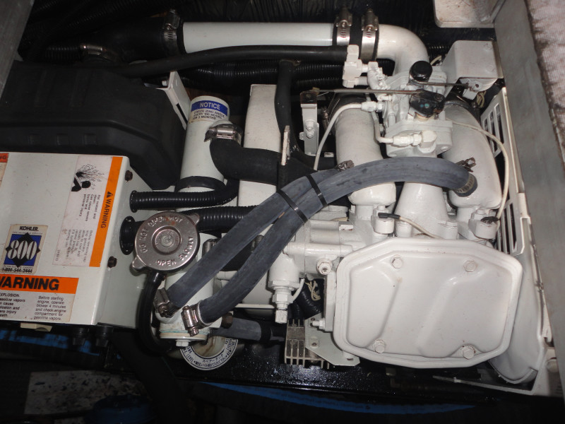 1994 Carver 300 Aft Cabin