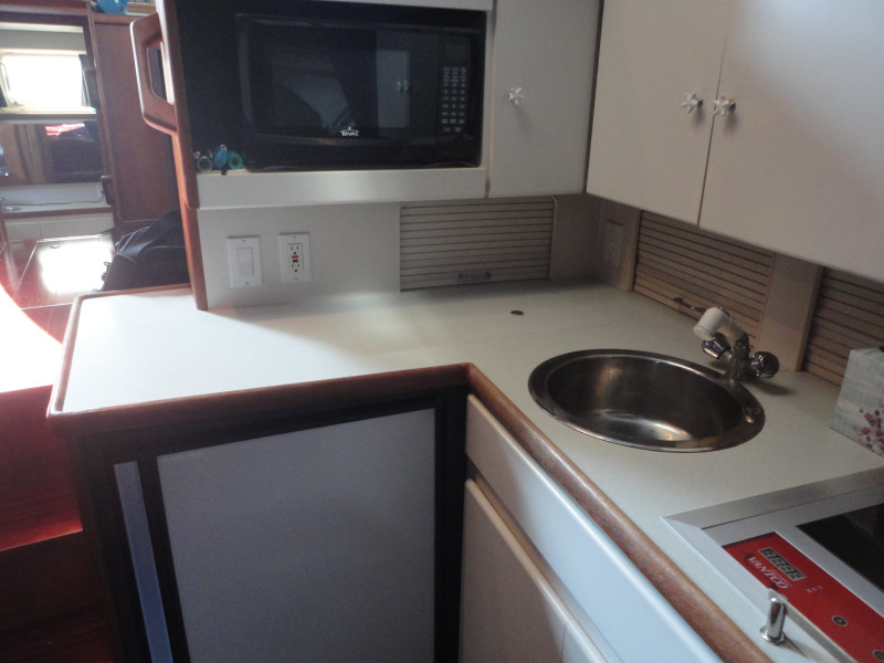 1994 Carver 300 Aft Cabin