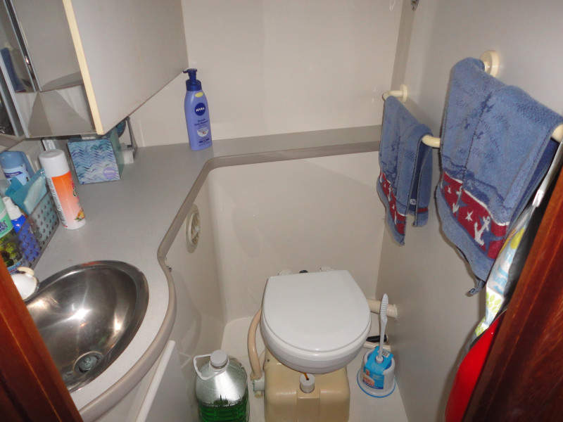 1994 Carver 300 Aft Cabin