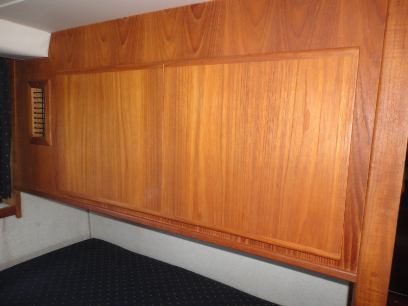 1994 Carver 300 Aft Cabin