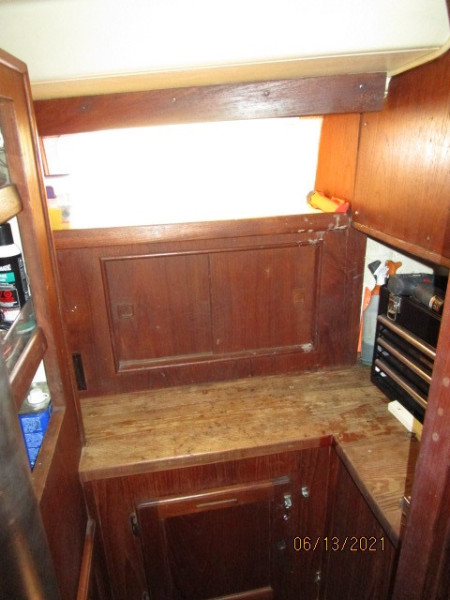 51' Morgan work room