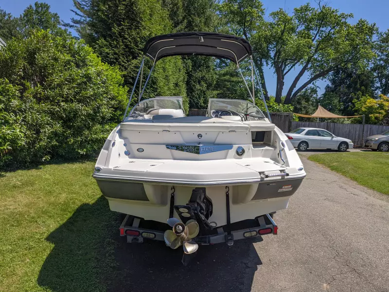 25ft Larson Yacht For Sale