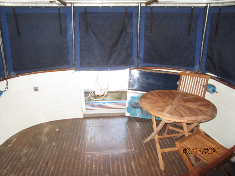 36' Kadey-Krogen aftdeck aft