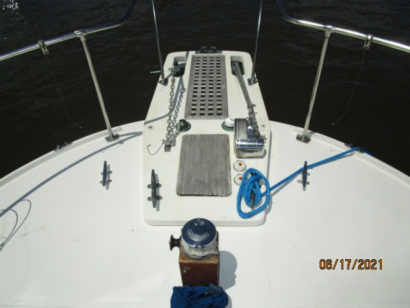 36' Kadey-Krogen anchor windlass