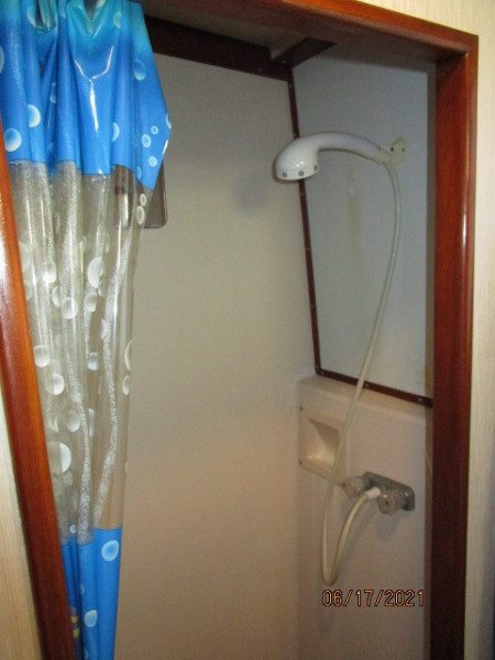 36' Kadey-Krogen shower