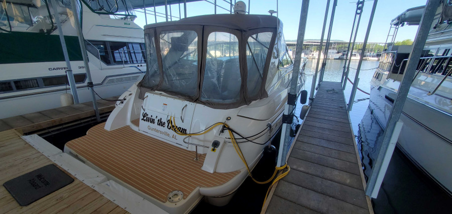 2001 Cruisers Yachts 3470