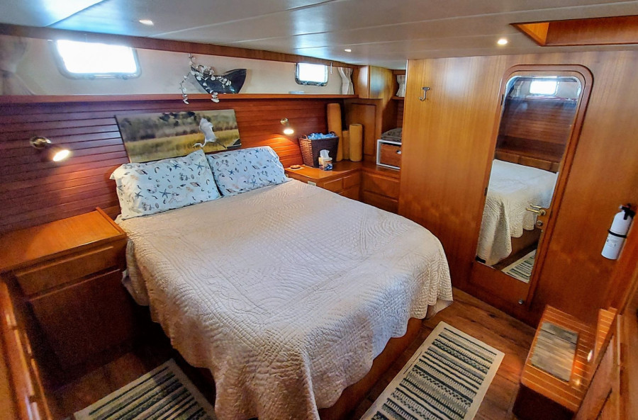 2002 Symbol 42' Sundeck