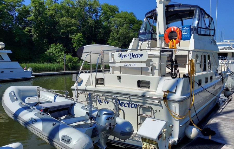 2002 Symbol 42' Sundeck
