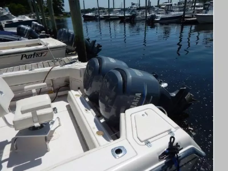2002 Grady-White 265 Express