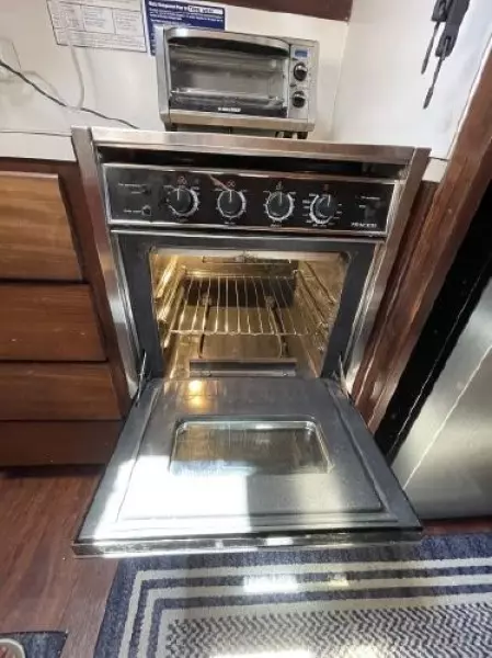 1970 Hatteras Convertible