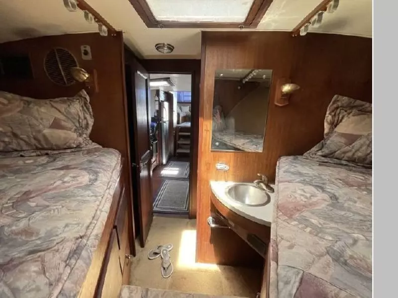 1970 Hatteras Convertible