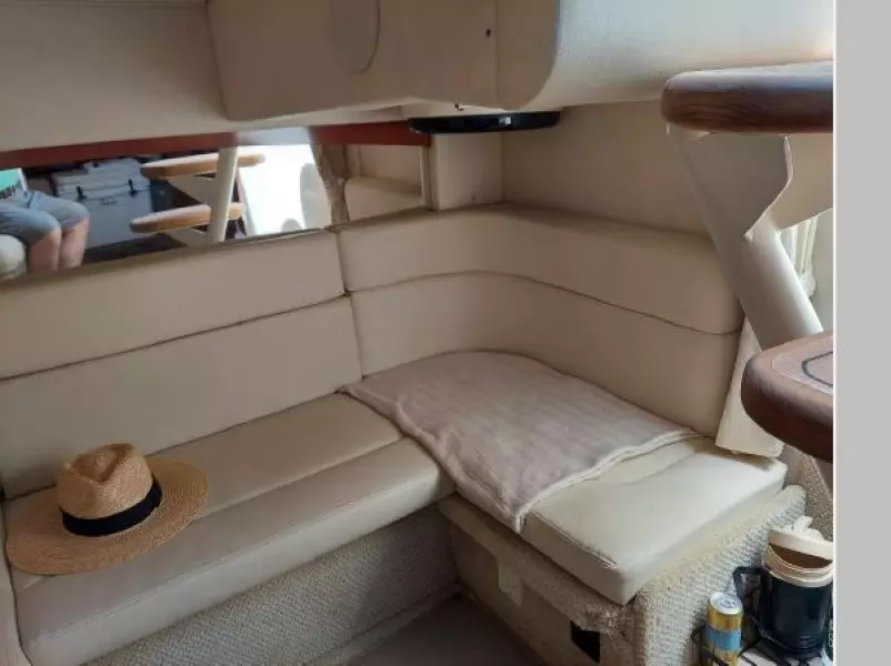 2004 Sea Ray 320 Sundancer