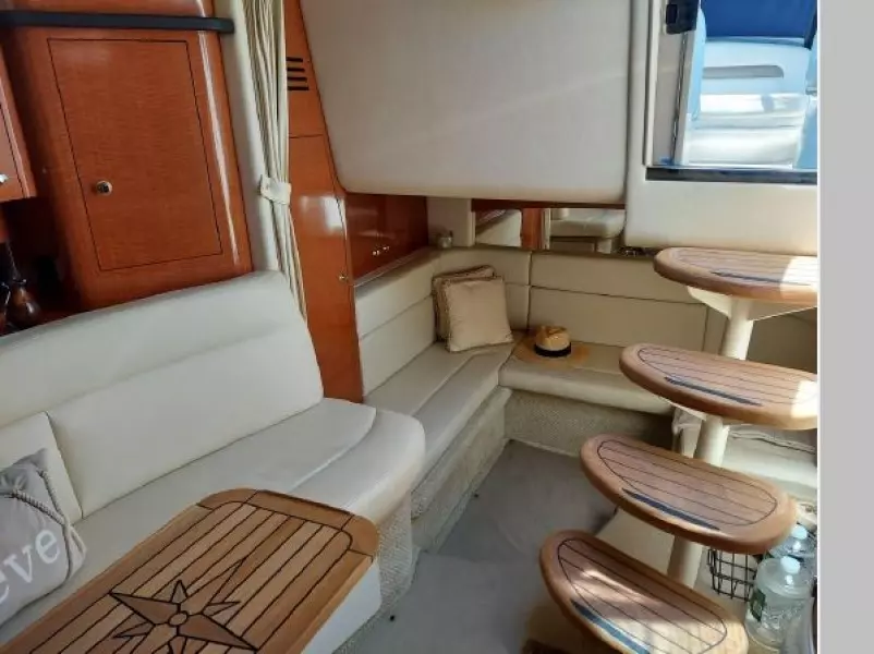 2004 Sea Ray 320 Sundancer
