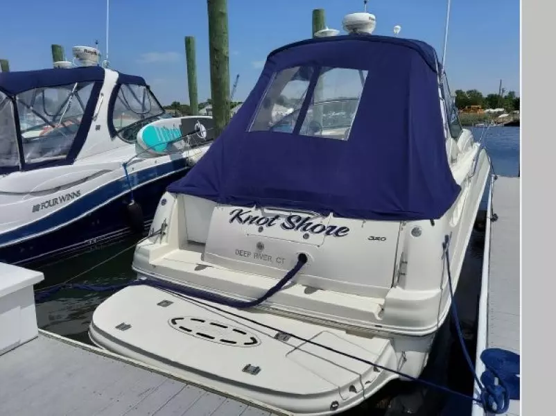 2004 Sea Ray 320 Sundancer