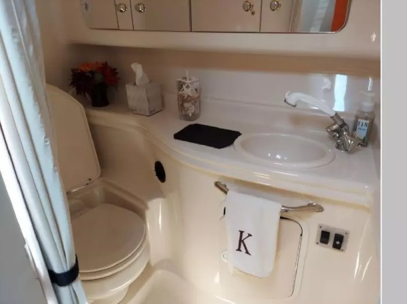 2004 Sea Ray 320 Sundancer