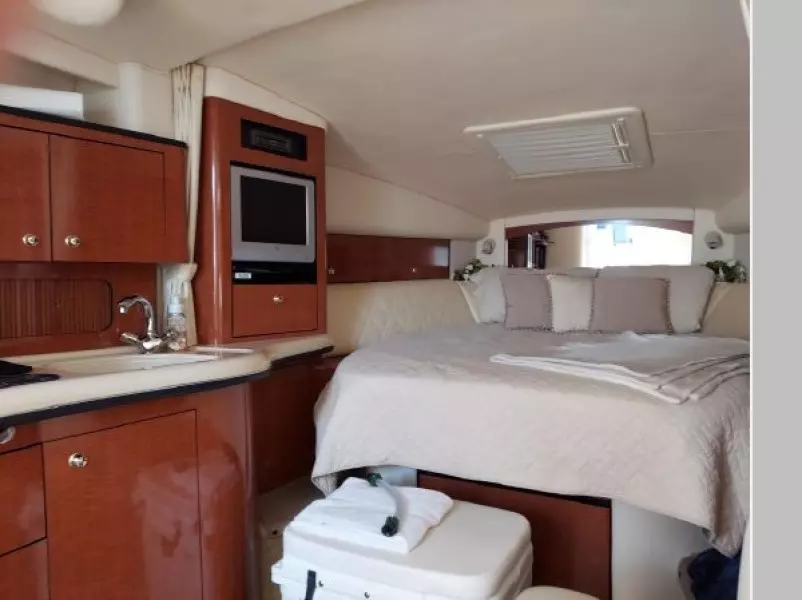 2004 Sea Ray 320 Sundancer