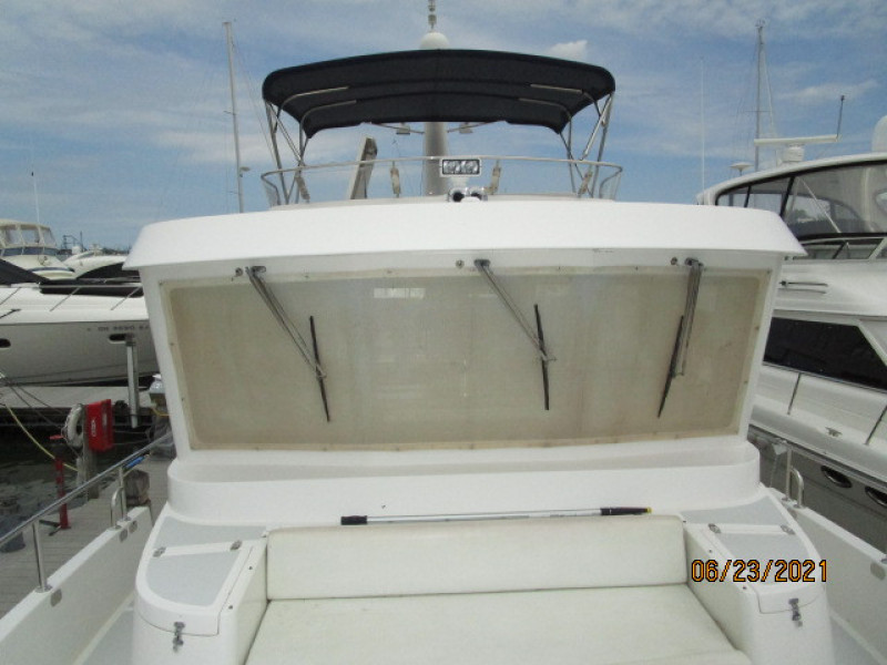 45' Symbol foredeck aft